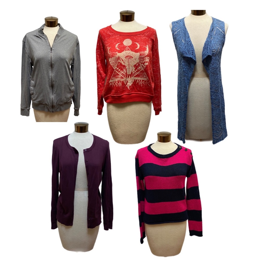 Size Medium Sweater Clothing Lot